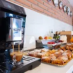 Antonio's House Hotell